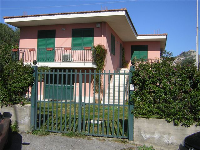 Affitto casa vacanze mare giardini-naxos