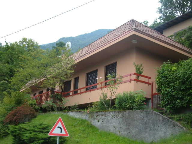 Affitto casa vacanze lago claino con osteno