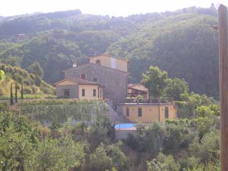 Affitto casa vacanze campagna massa e cozzile